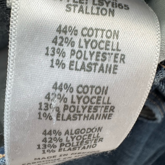 Frame straight leg denim jeans. Le Sylvie slender straight. - Picture 6 of 6